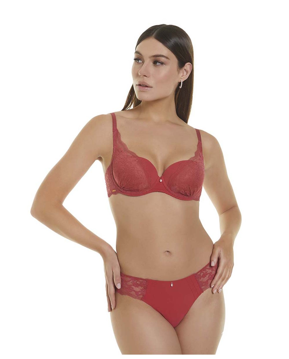 ESSENTIAL MOULDED BRA