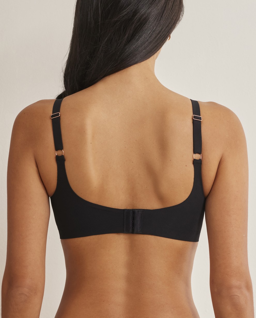 DEEP NECKLINE BRA