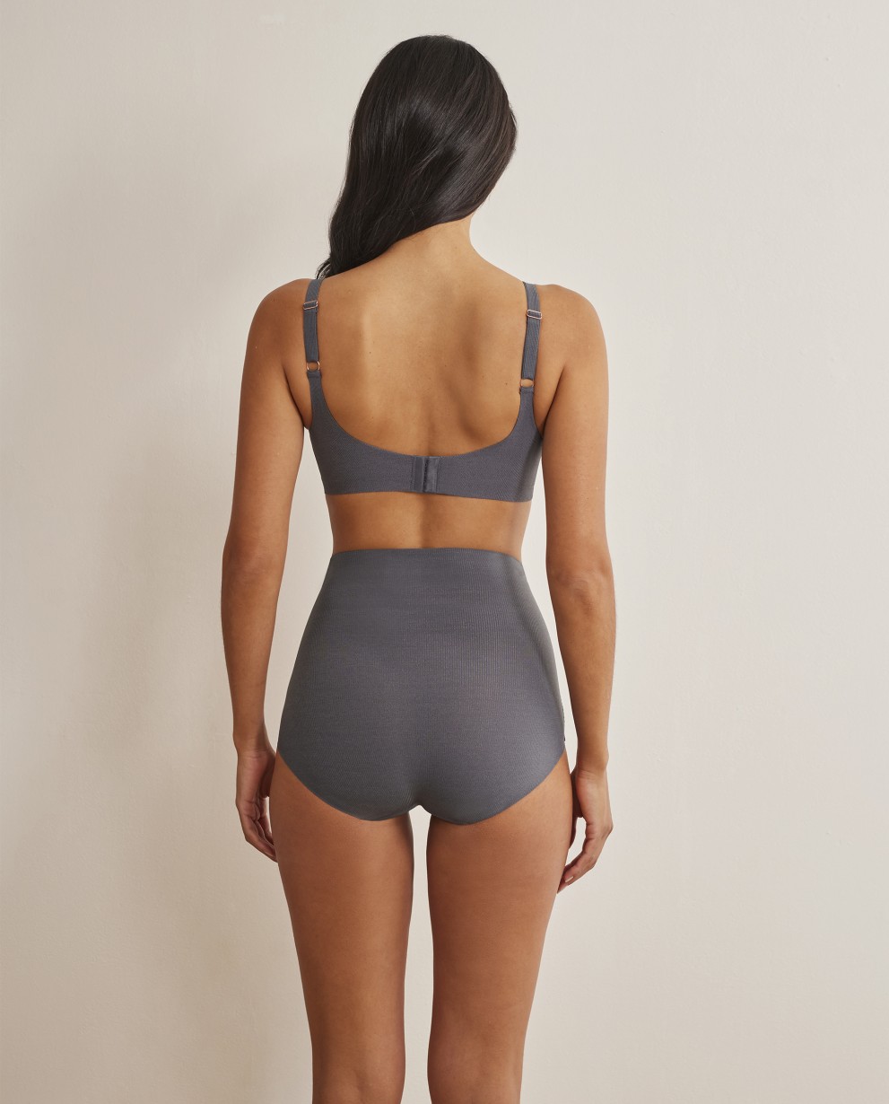 REGGISENO CON SCOLLATURA PROFONDA