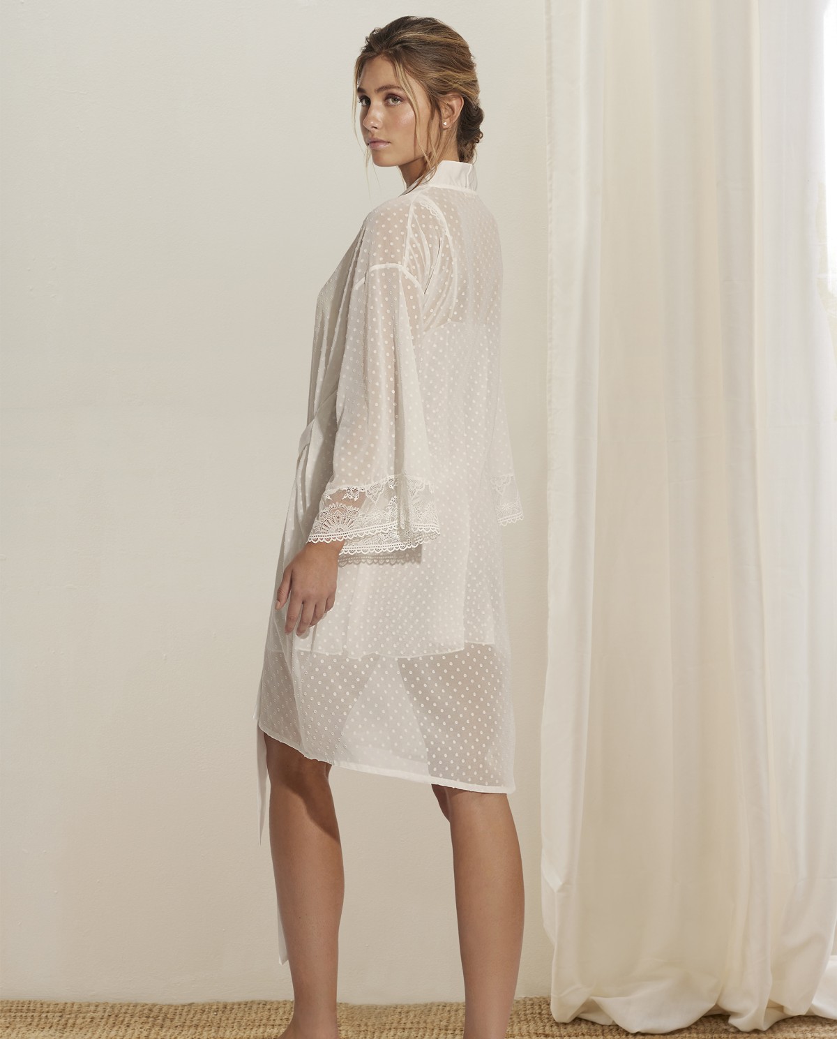 ROBE