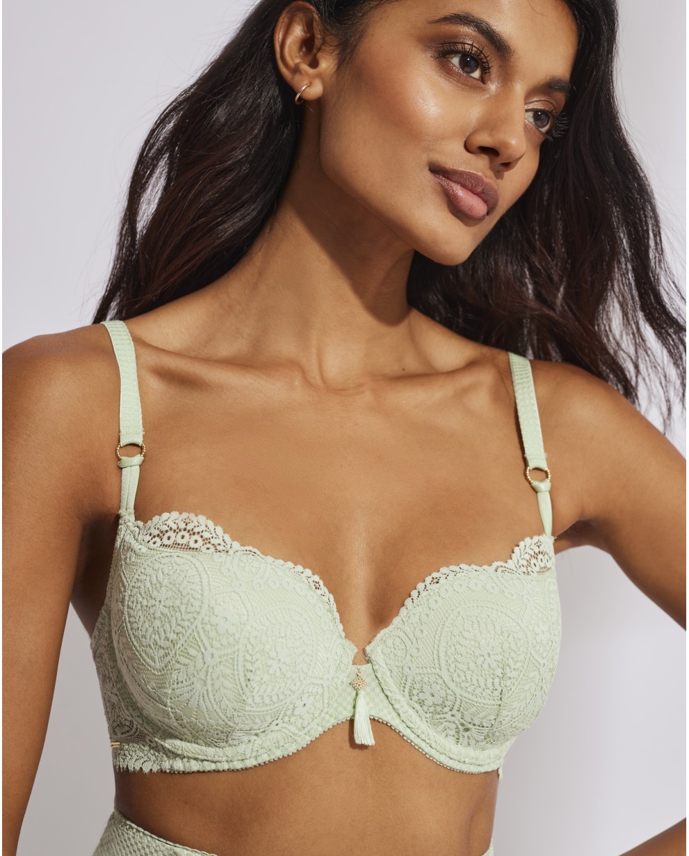 ESSENTIAL MOULDED BRA