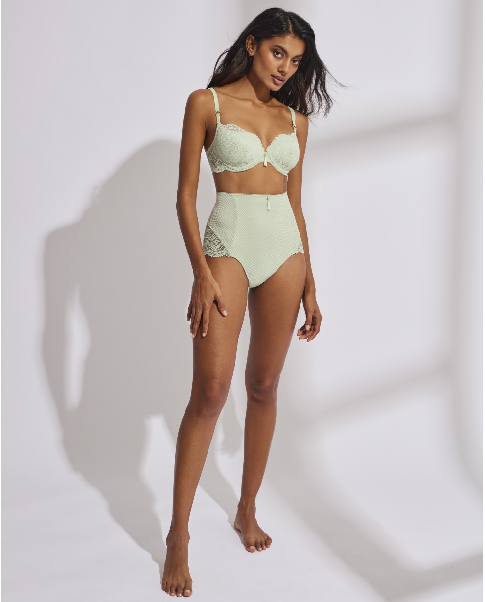 ESSENTIAL MOULDED BRA