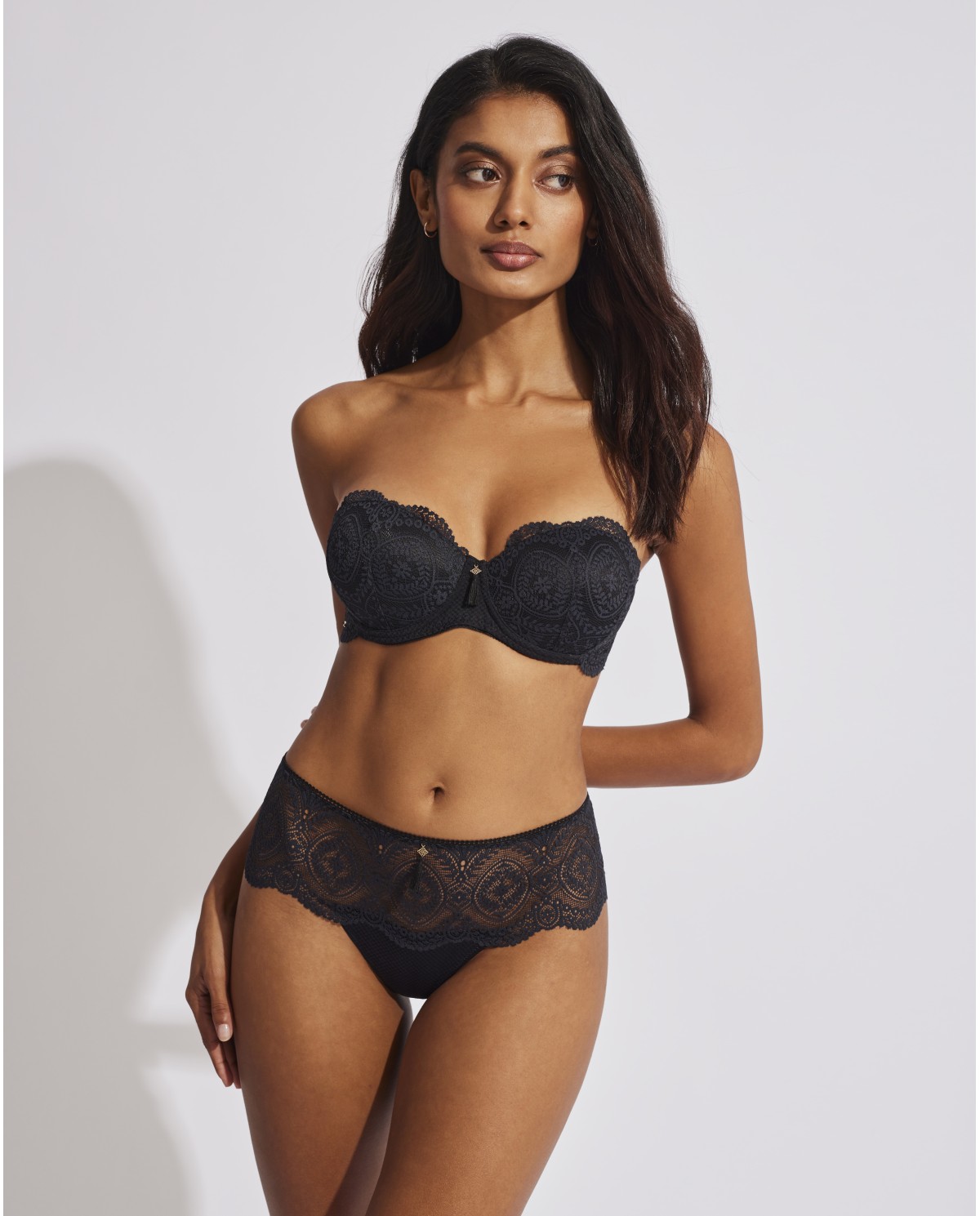 STRAPLESS PUSH UP BRA