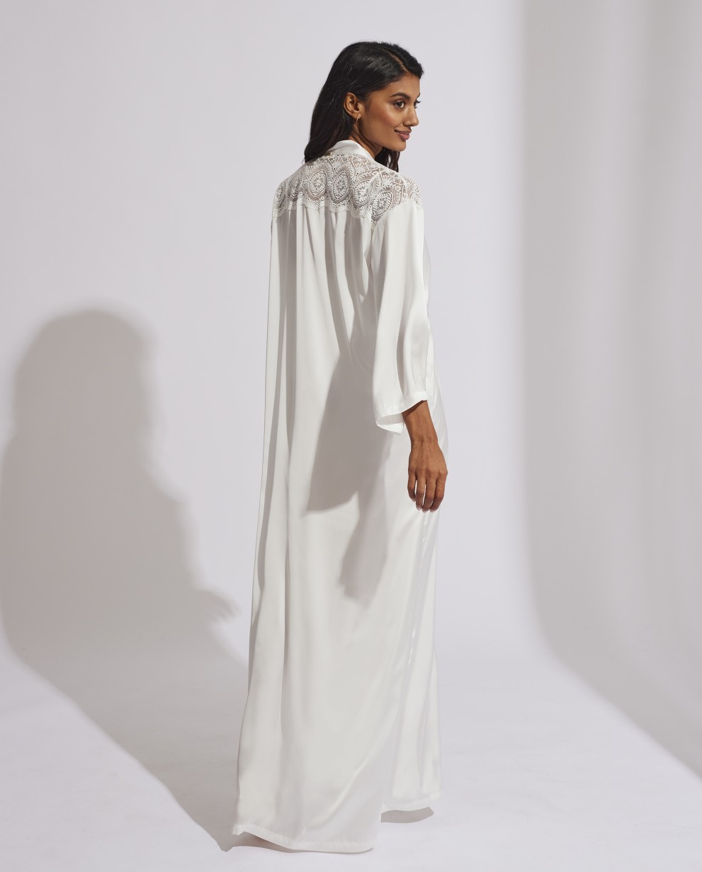ROBE