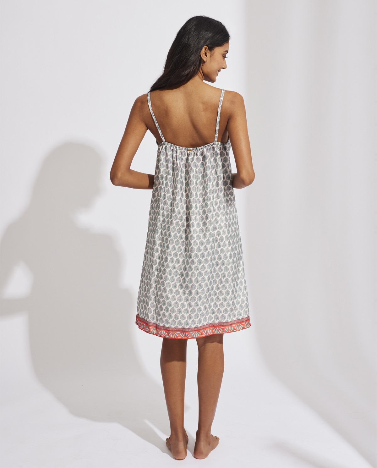 NIGHTDRESS