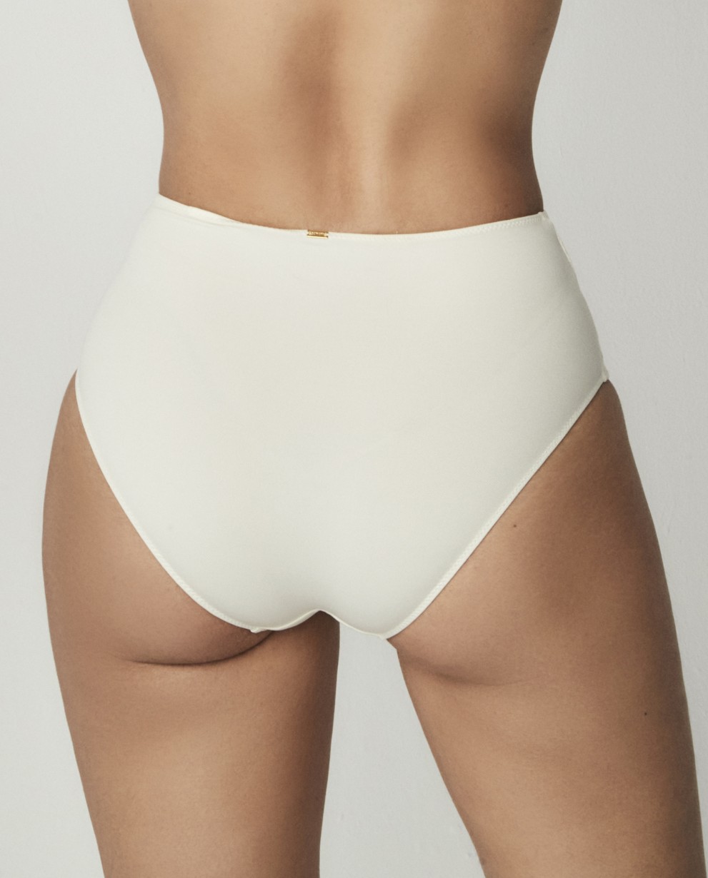 CUECA ALTA CLÁSSICA COM RENDA