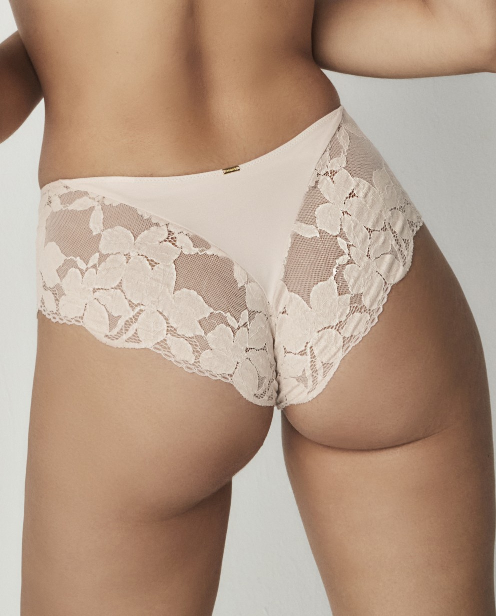 CUECA CULOTTE COM RENDA