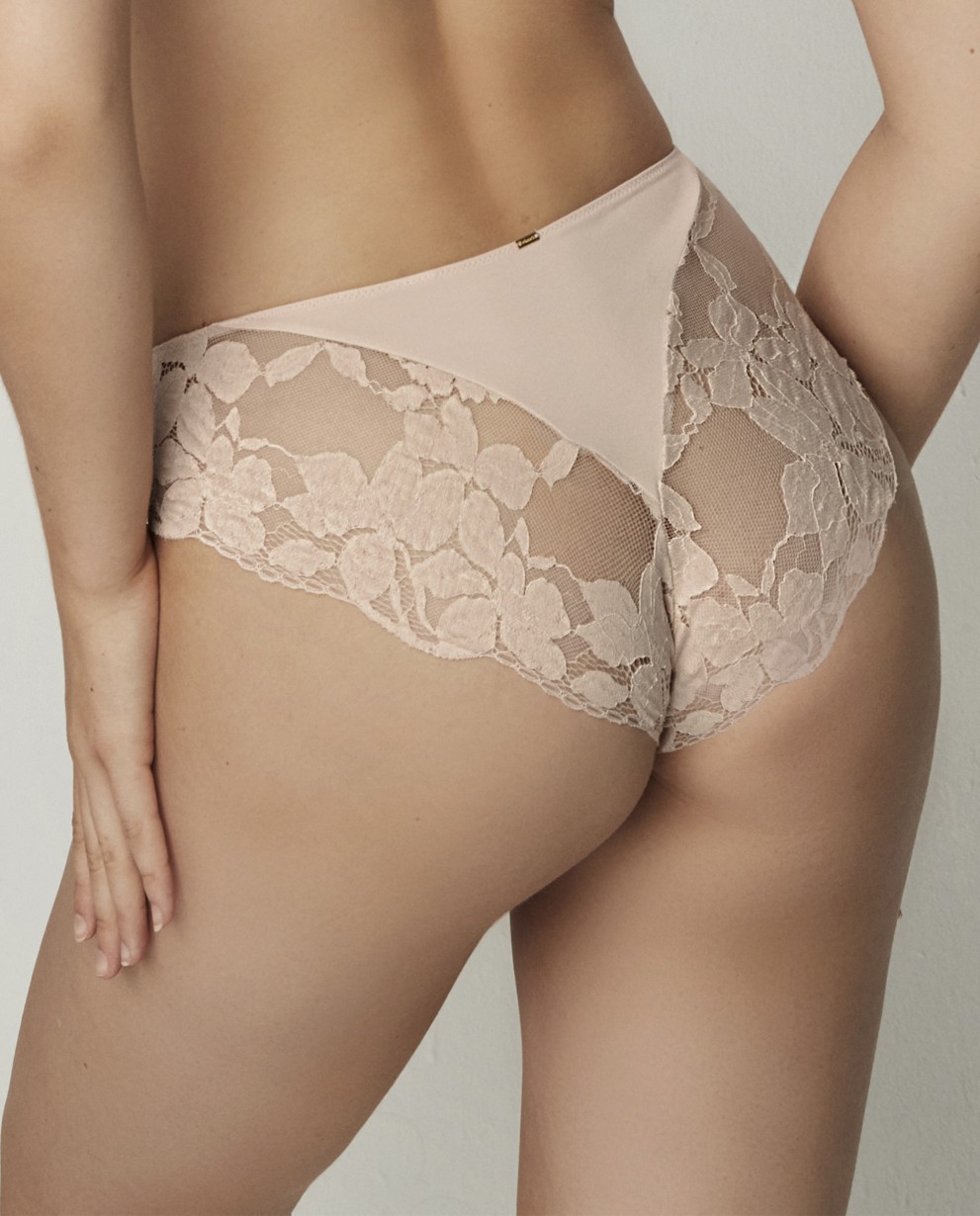 CUECA BIQUINI COM RENDA