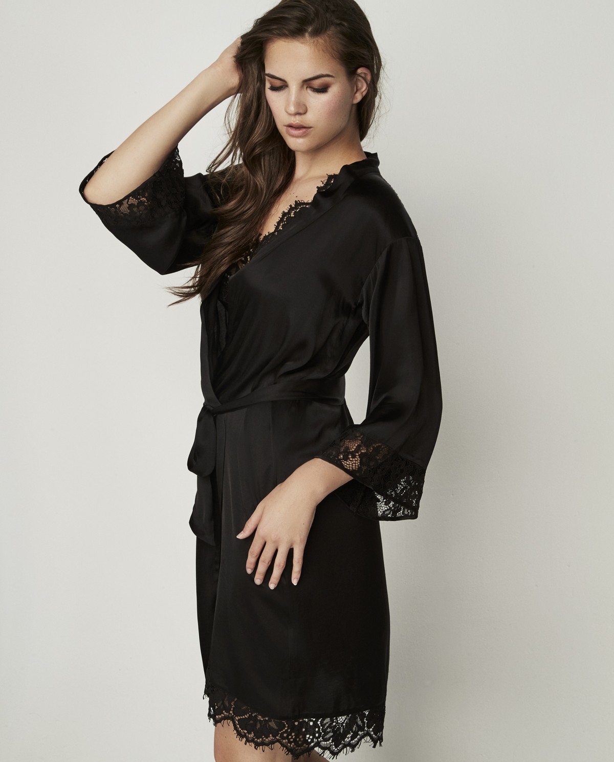 ROBE DE LINGERIE CURTA DE MANGA FRANCÊS