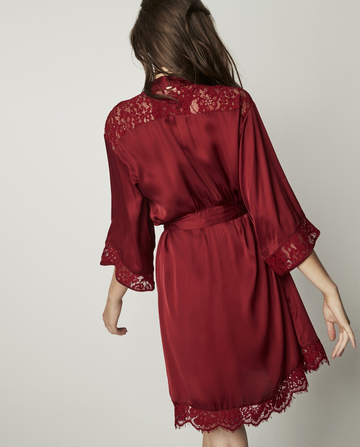 SHORT LINGERIE ROBE FRENCH SLEEVE