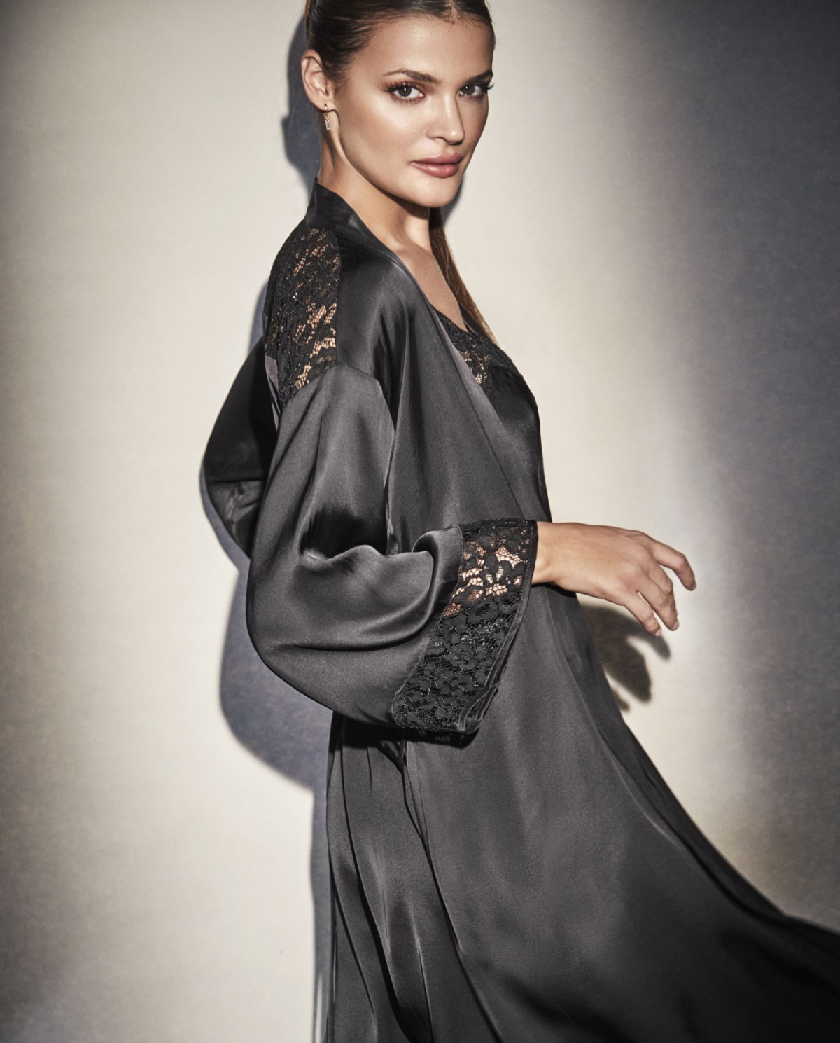 ROBE DE LINGERIE CURTA DE MANGA FRANCÊS