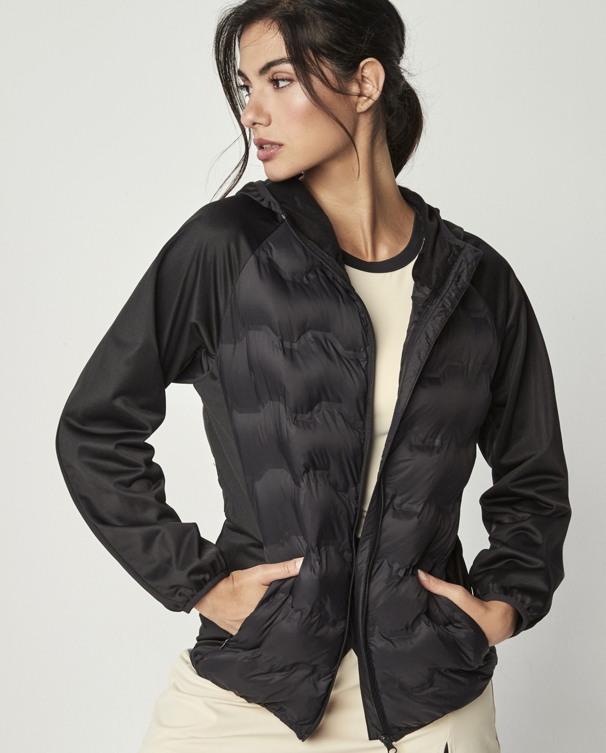 CHAQUETA PLUMÍFERO CON CAPUCHA BY PILAR RUBIO