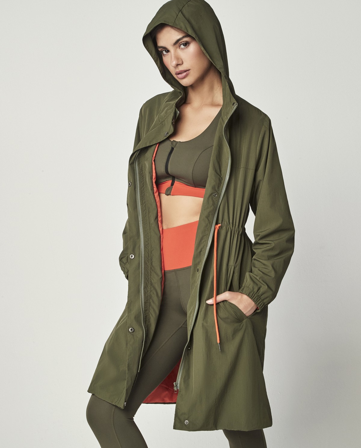 CHAQUETA CORTAVIENTOS LARGA BY PILAR RUBIO