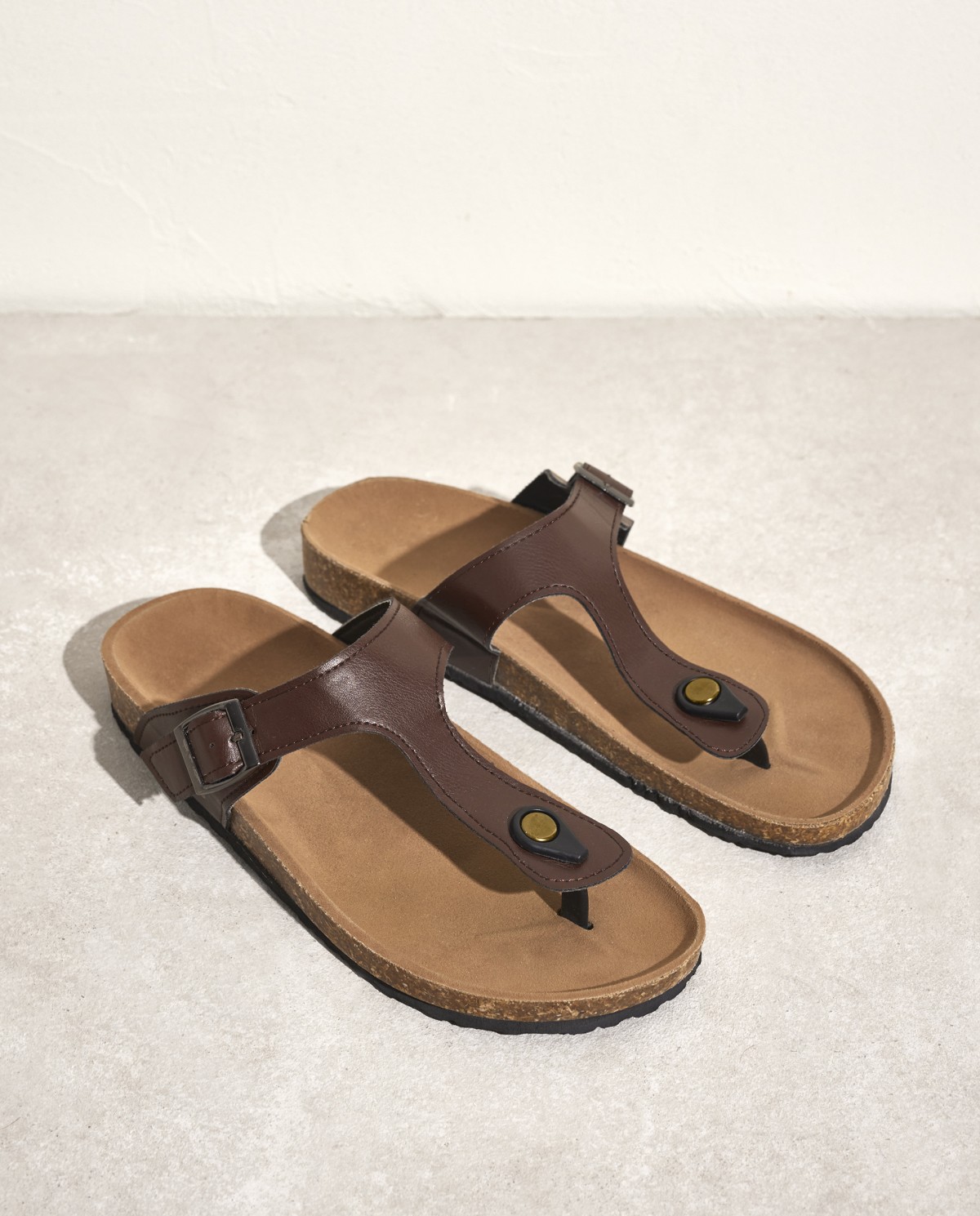 SANDAL