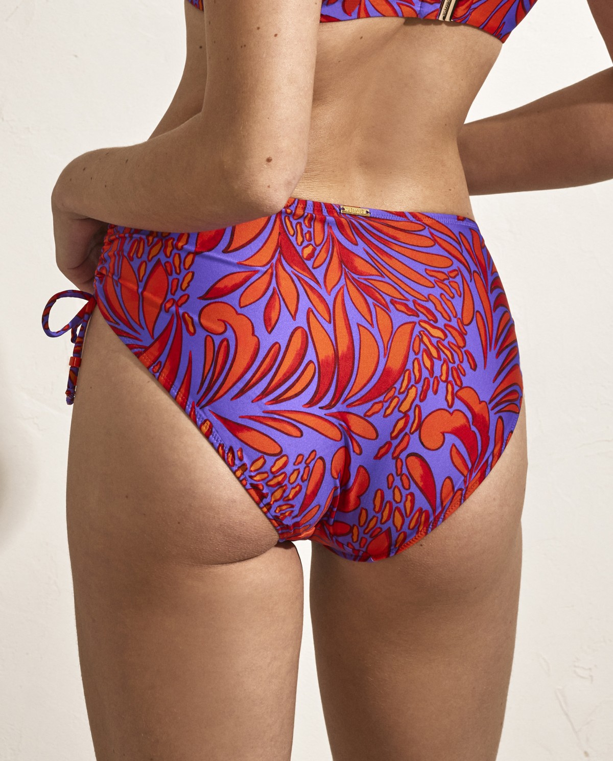 SLIP BIKINI A VITA ALTA