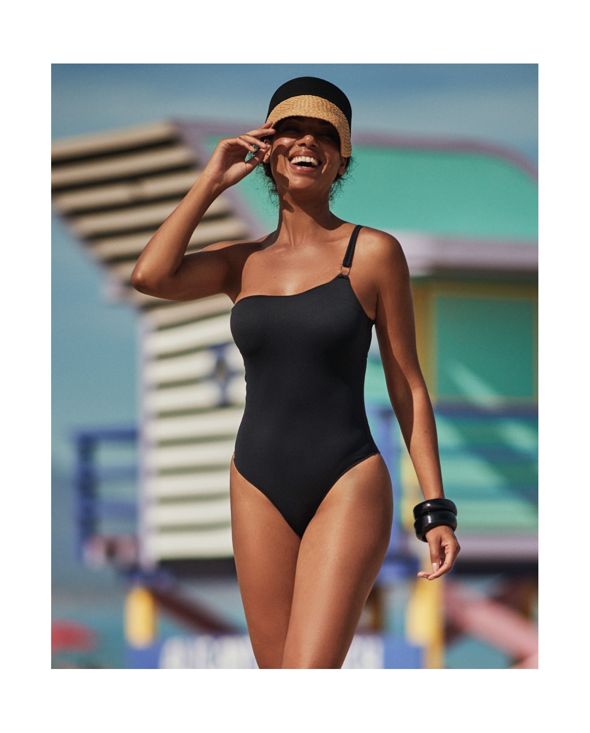 FATO DE BANHO BANDEAU ASSIMÉTRICO