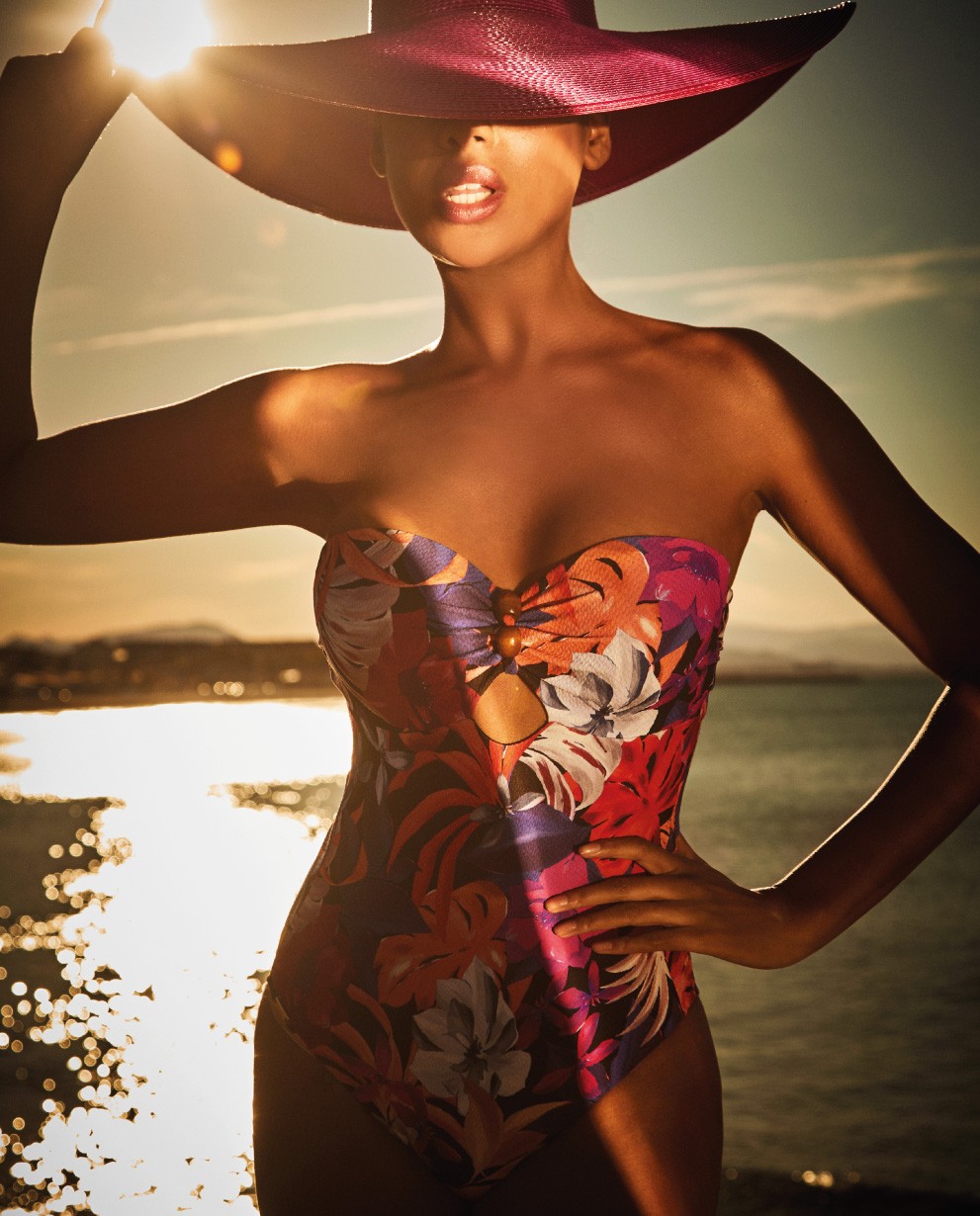 BAÑADOR BANDEAU CON COPA