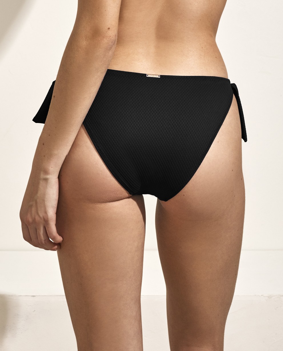 LOW-WAIST BIKINI BOTTOM