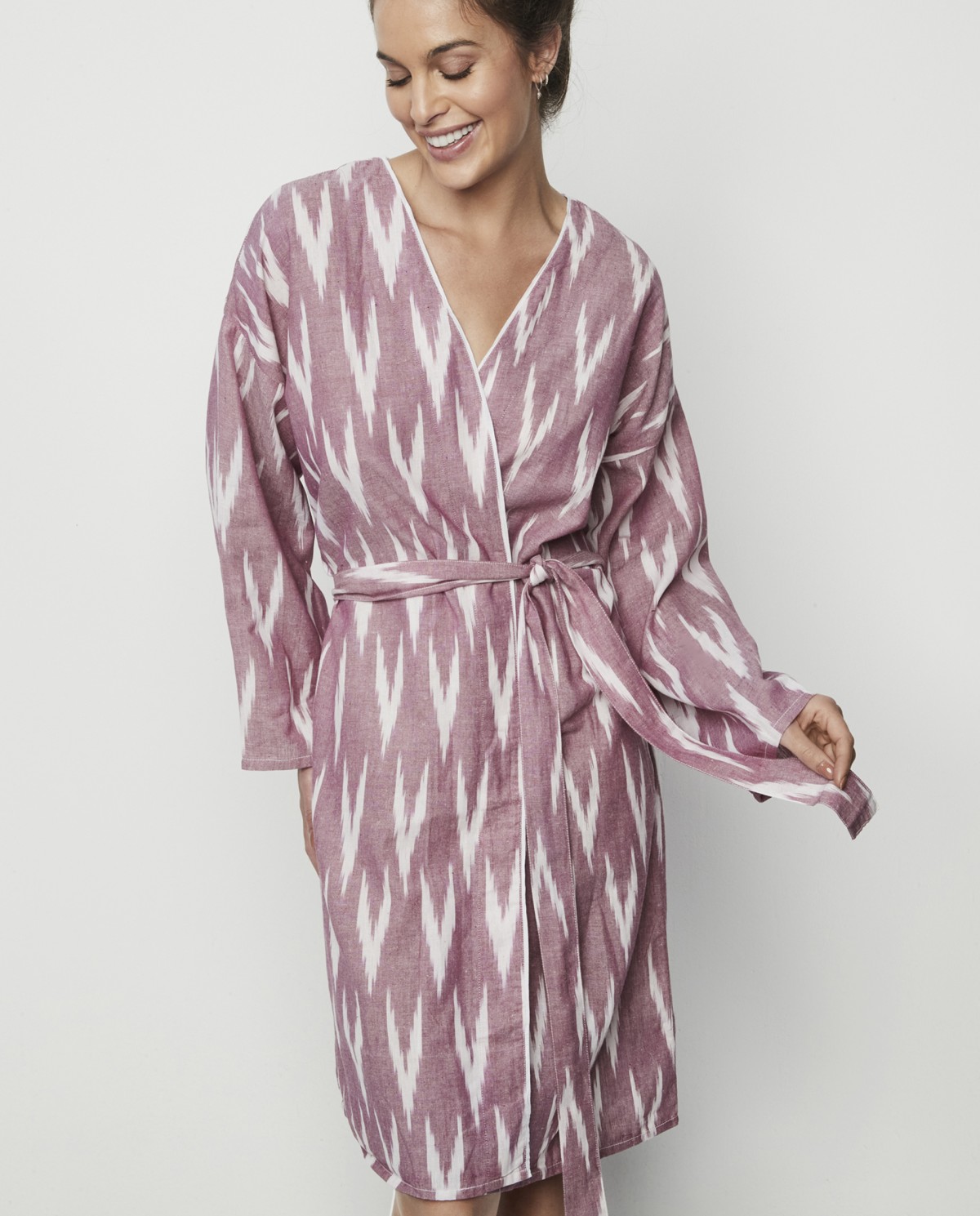 CROSSED DRESSING GOWN