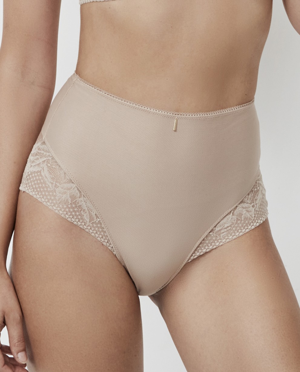 CUECA MODELADORA CINTURA ALTA COM RENDA