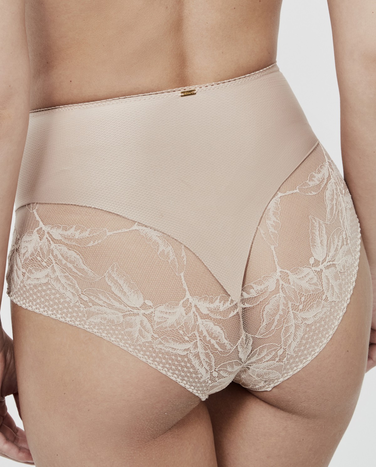 CUECA MODELADORA CINTURA ALTA COM RENDA