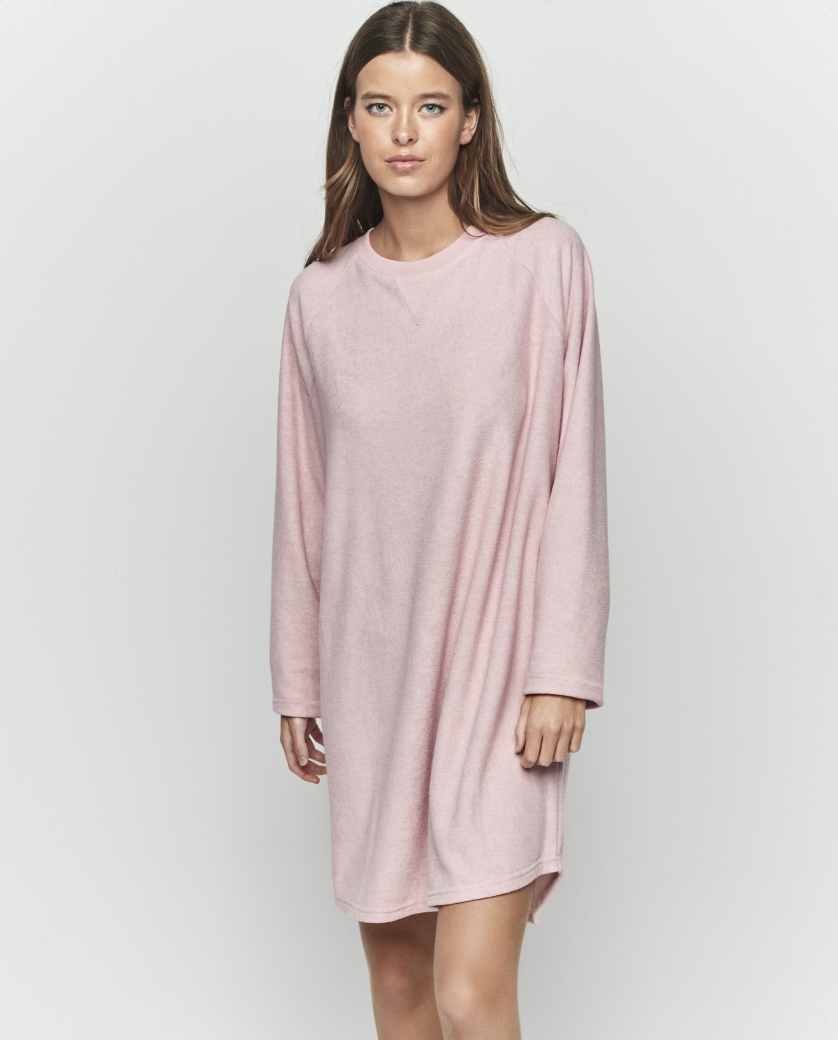 LONG SLEEVE NIGHTGOWN