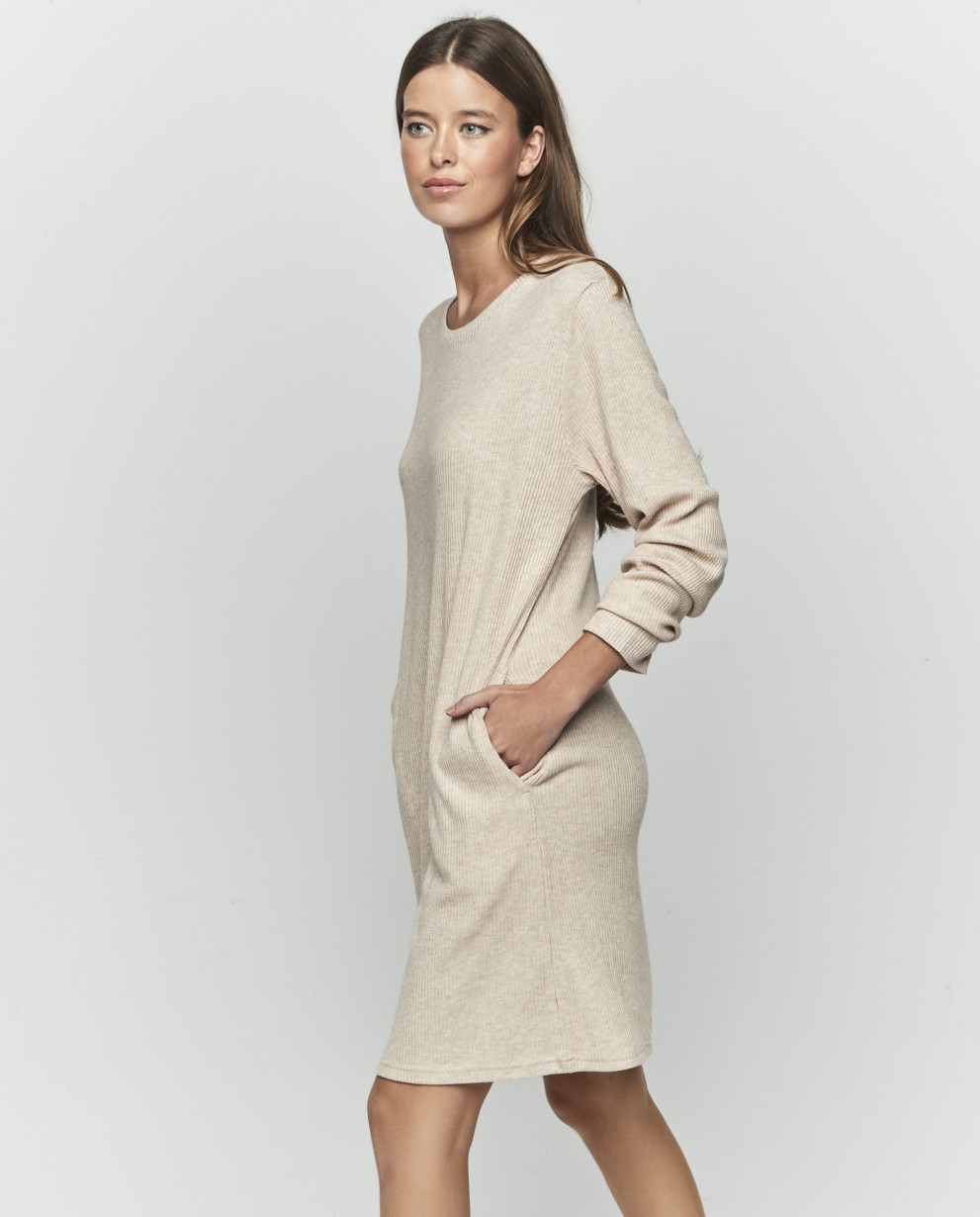 LONG SLEEVE NIGHTGOWN