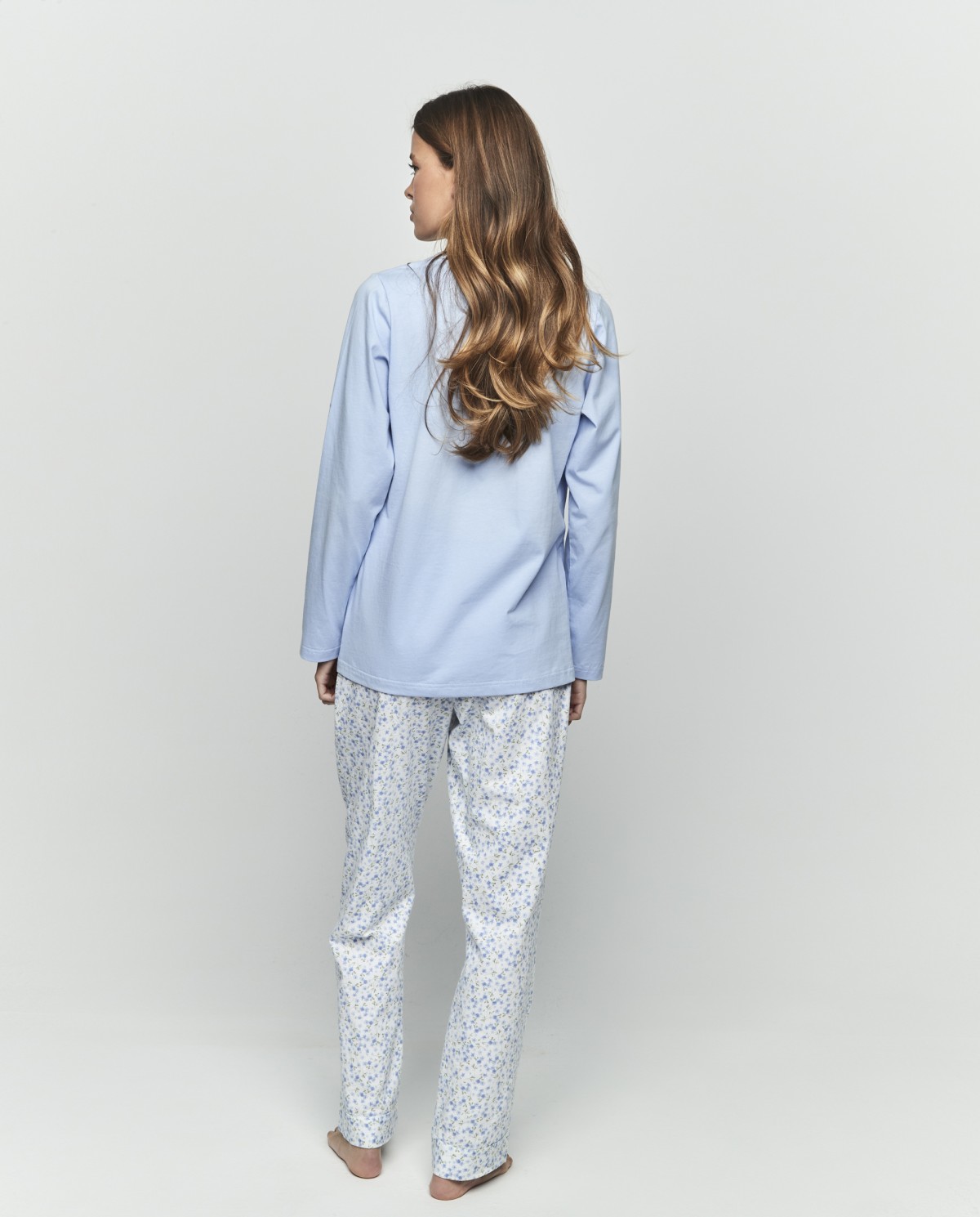 PIJAMAS DE MULHER CAMISETA