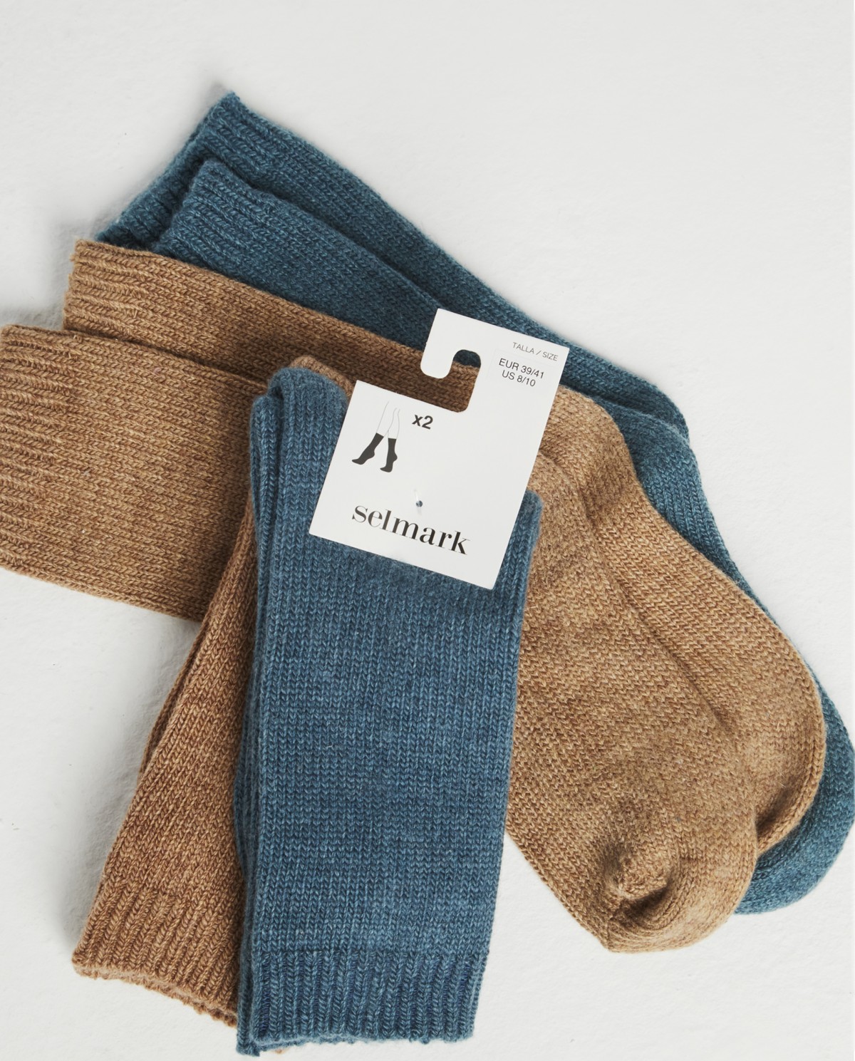 2 PAIRS OF SOCKS PACK