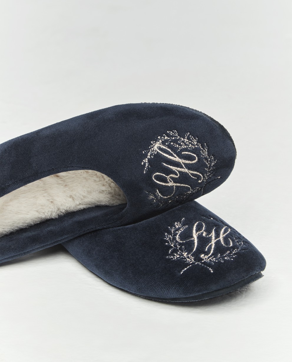 ZAPATILLA CERRADA MUJER