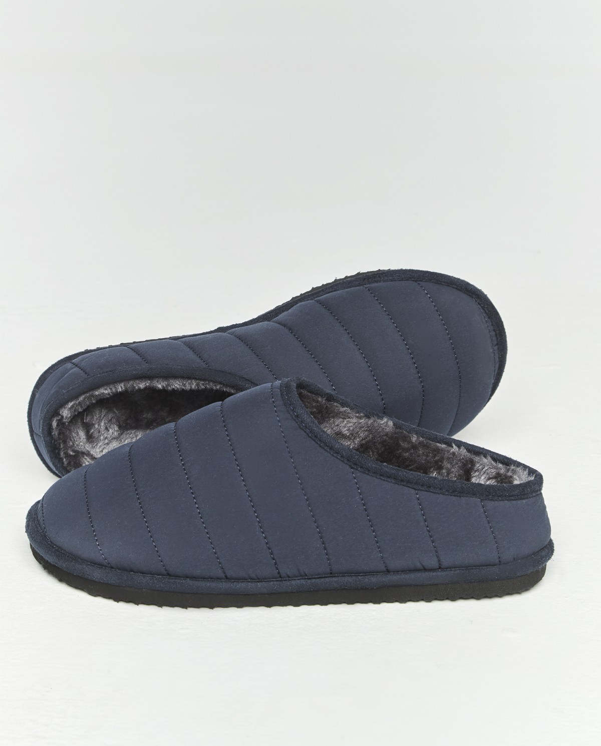 MEN'S SLIPPERS WITHOUT HEEL