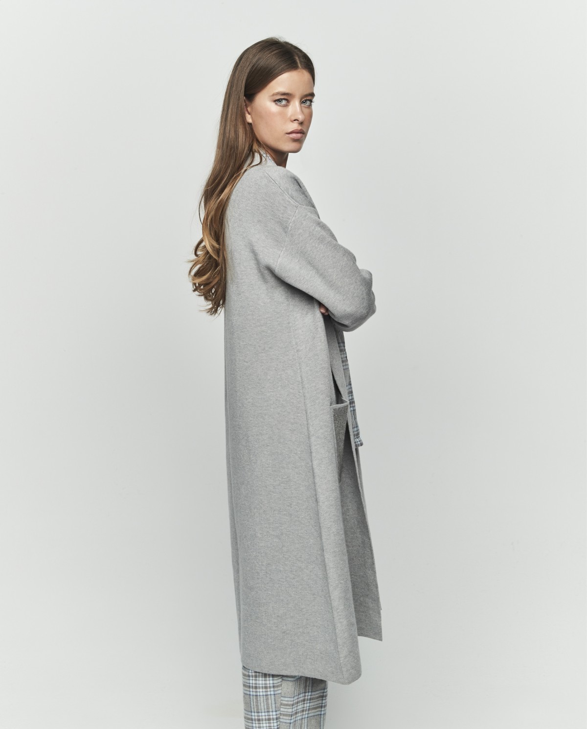 CARDIGAN CON TASCA LUCIDA