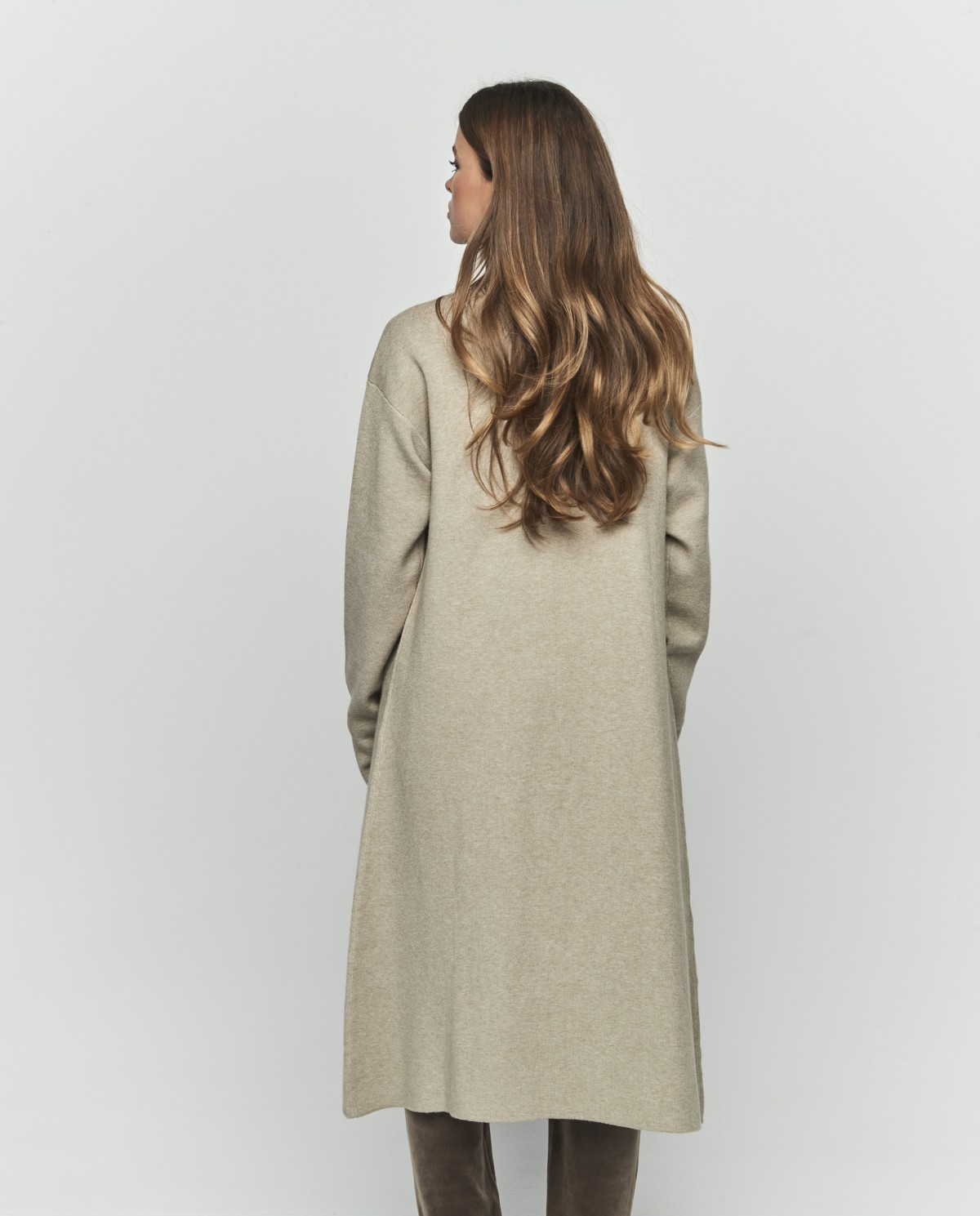 CARDIGAN CON TASCA LUCIDA