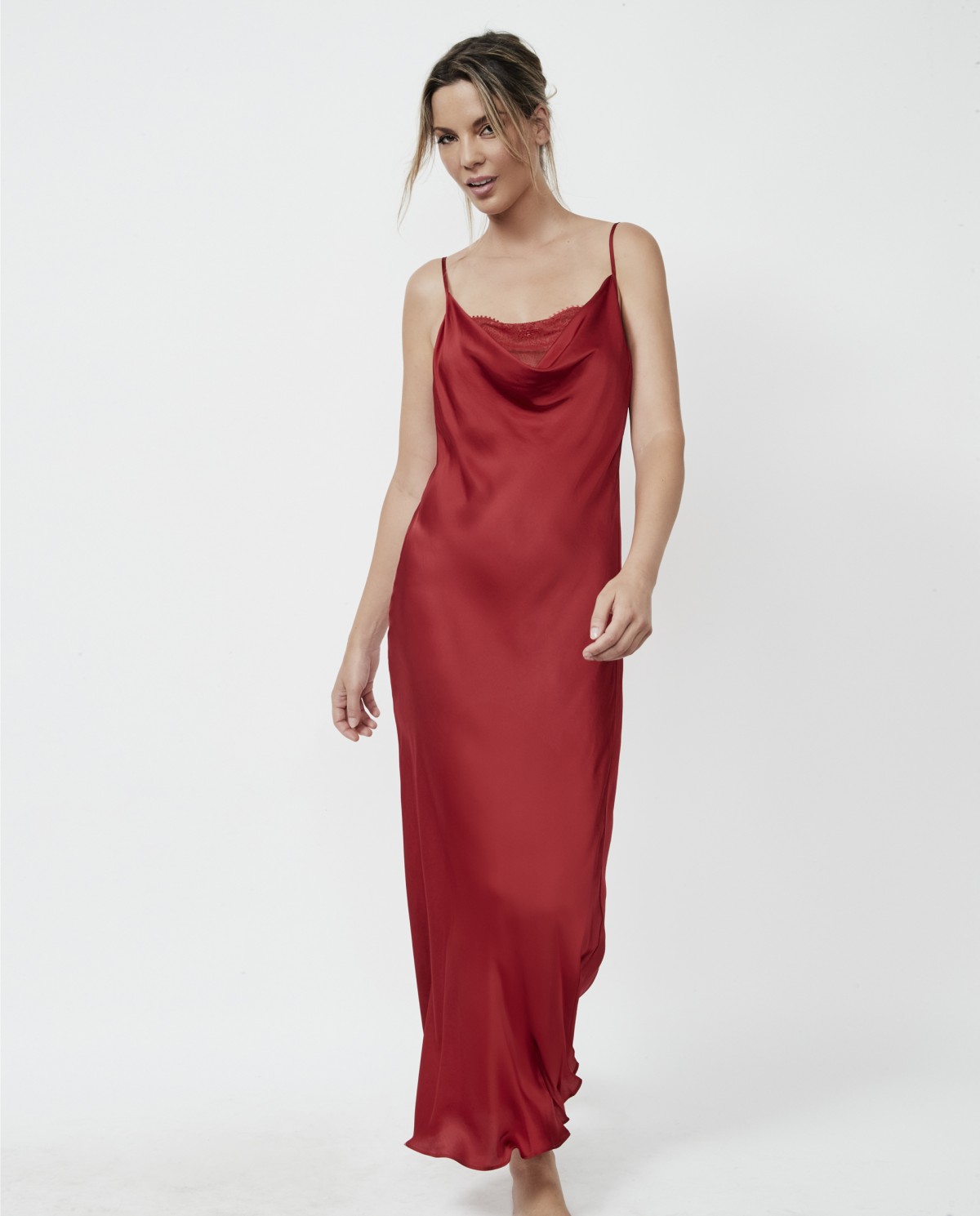 LONG NIGHTDRESS BY PILAR RUBIO