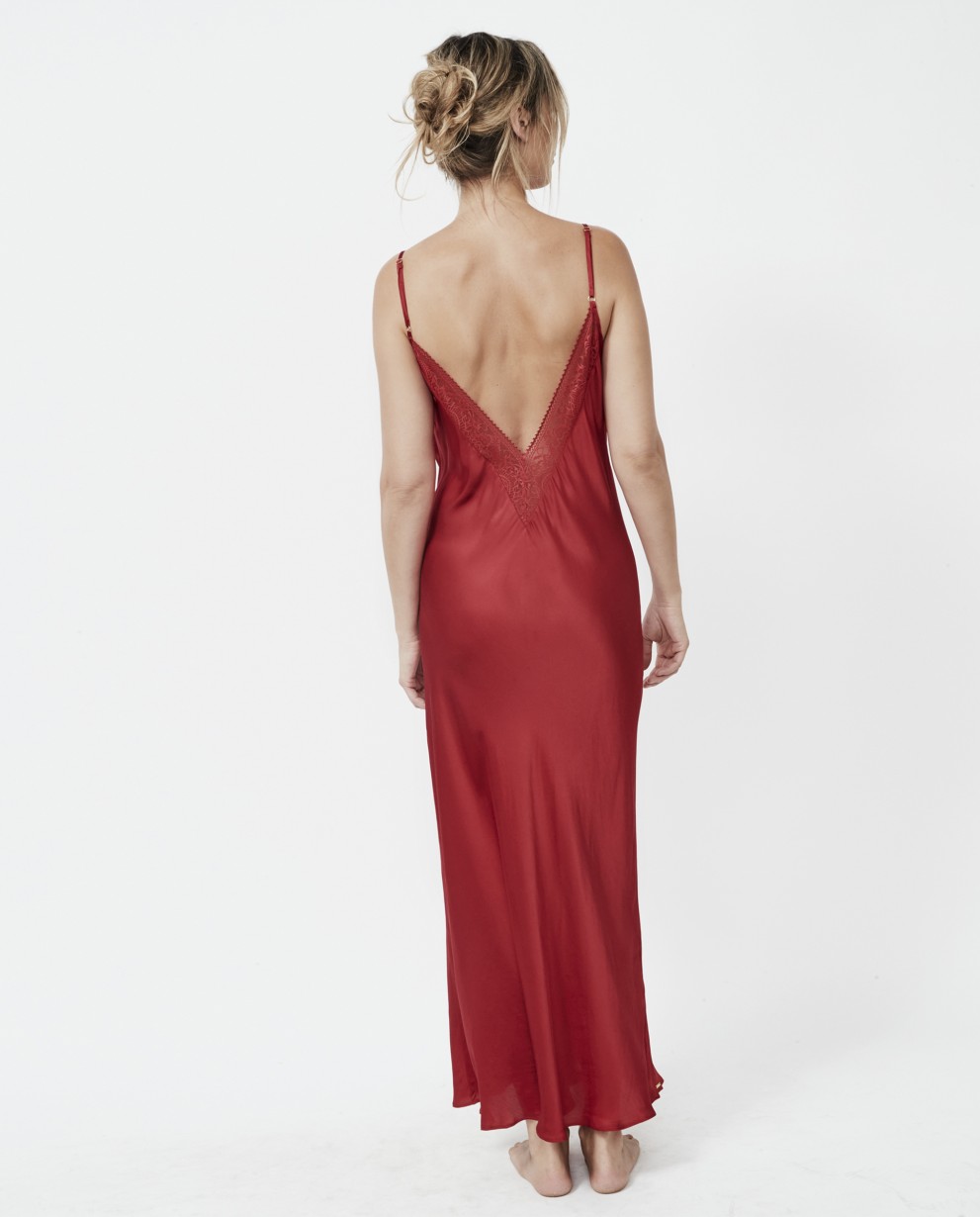 LONG NIGHTDRESS BY PILAR RUBIO