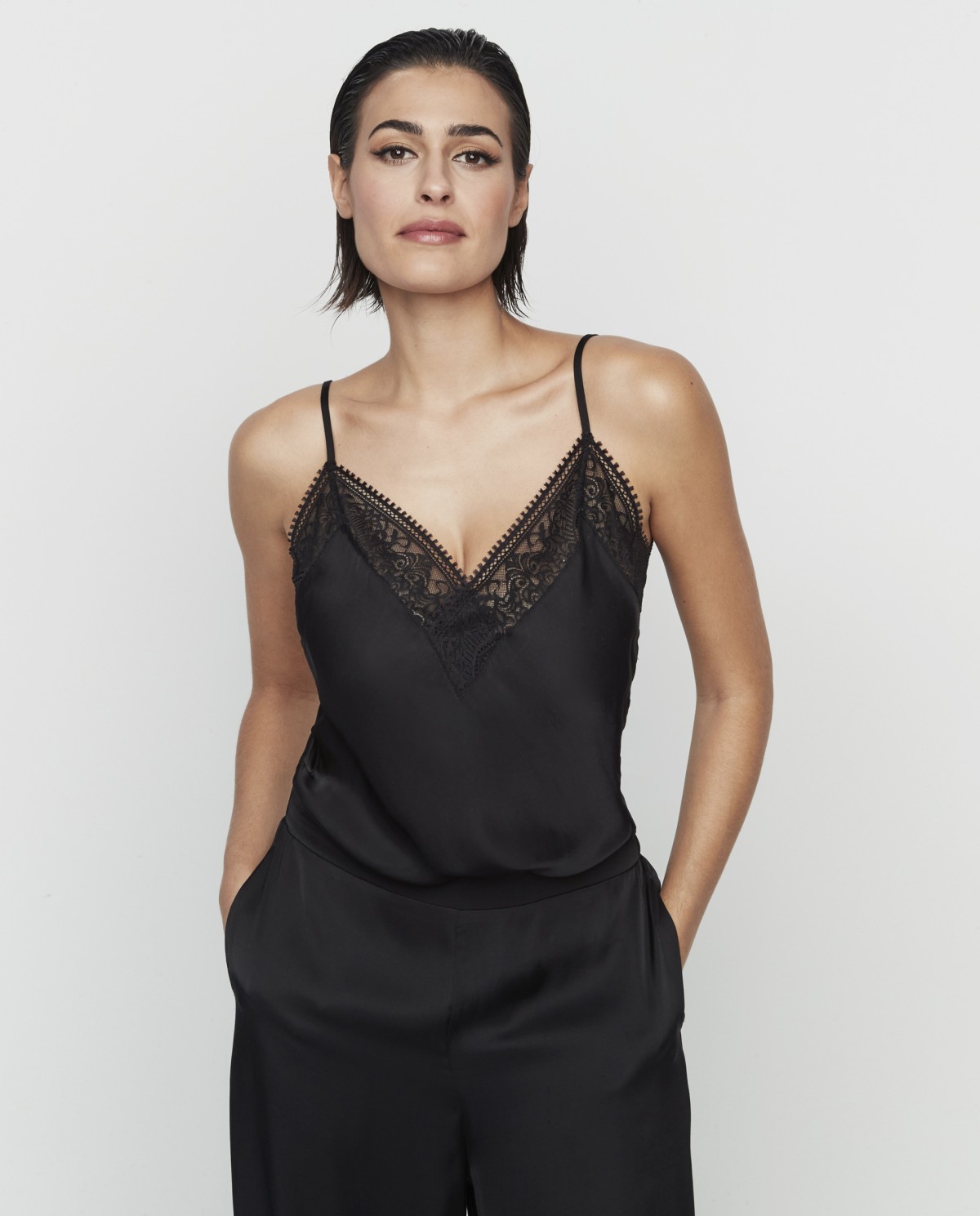 PIJAMA LINGERIE BY PILAR RUBIO