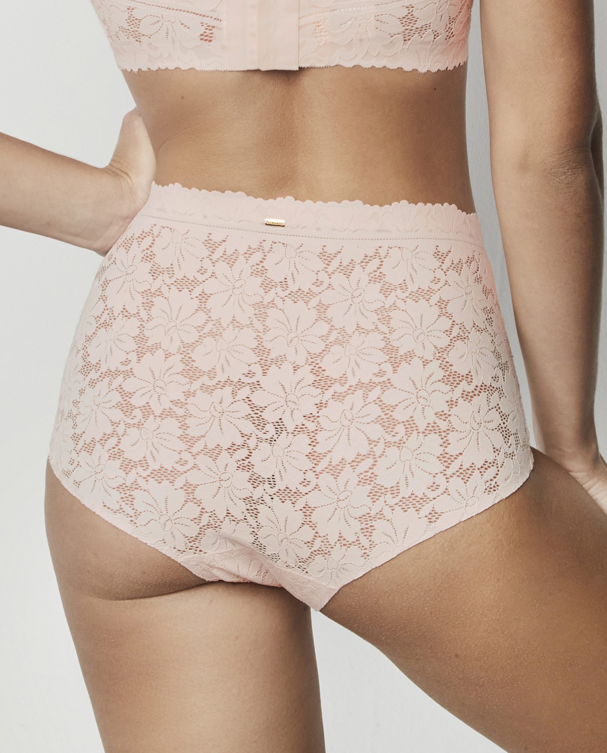 BRAGA ALTA CLÁSICA COMFORTWEAR