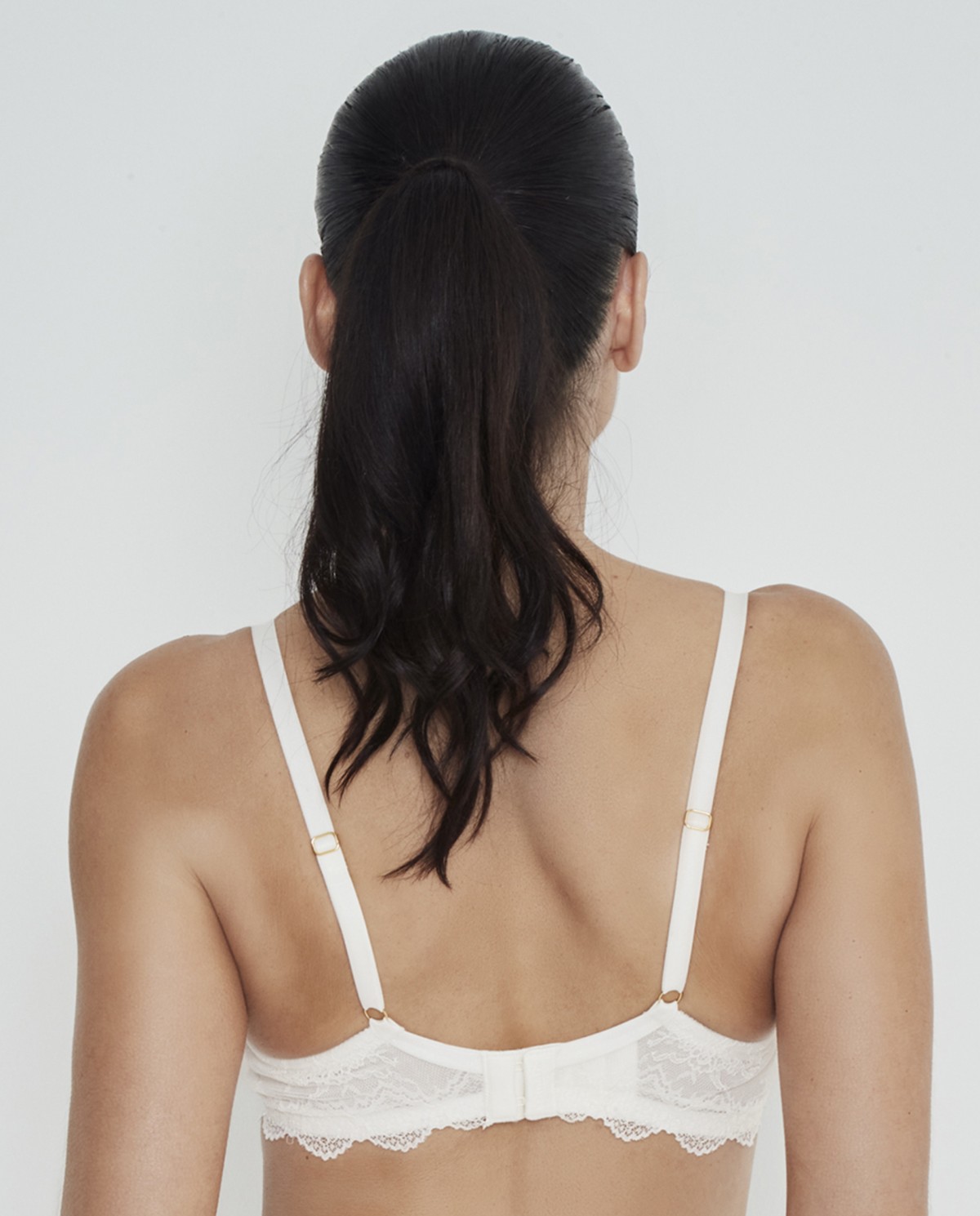 TRIANGULAR BRA WITHOUT WIRING