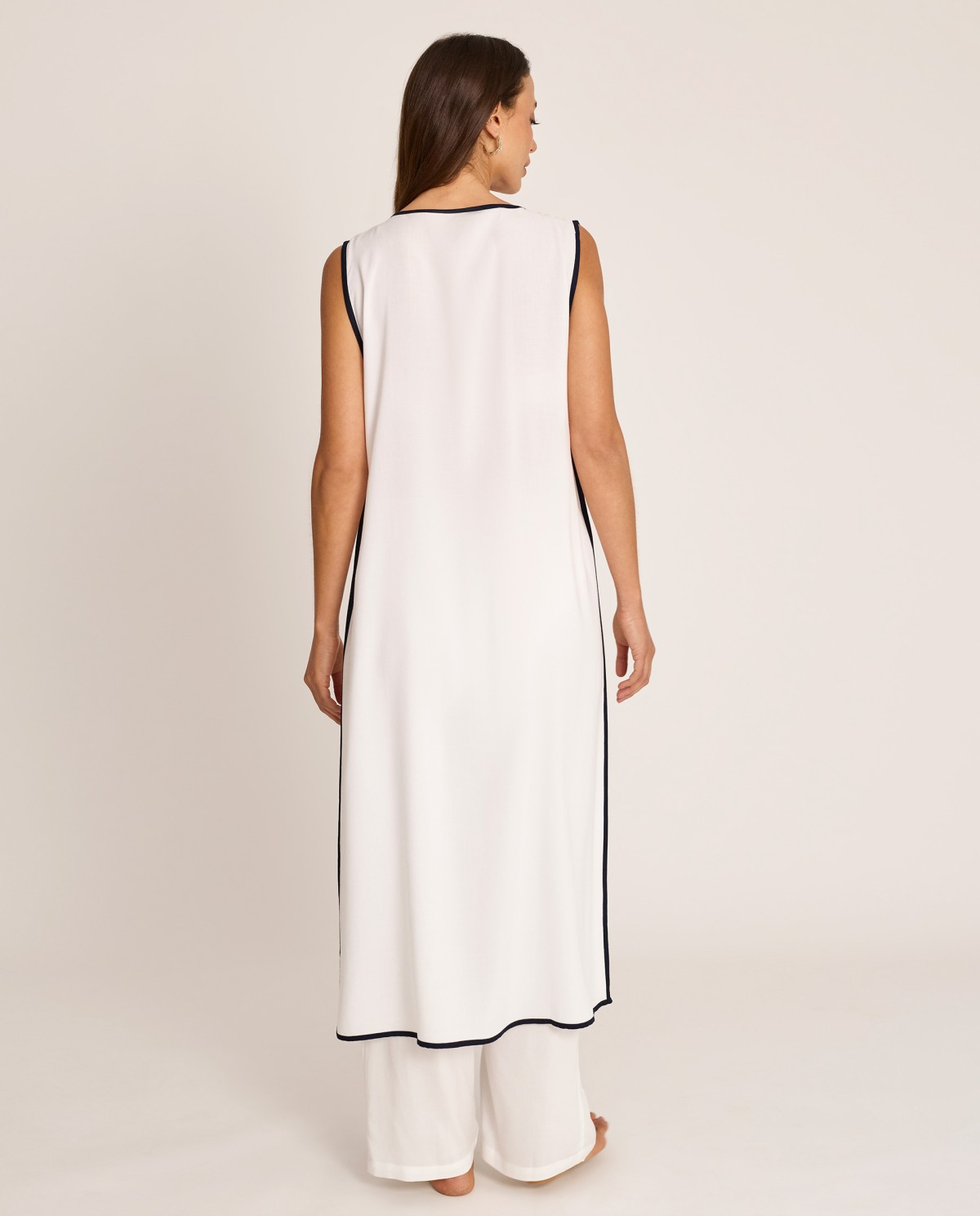 CONJUNTO CHAQUETA Y PANTALÓN