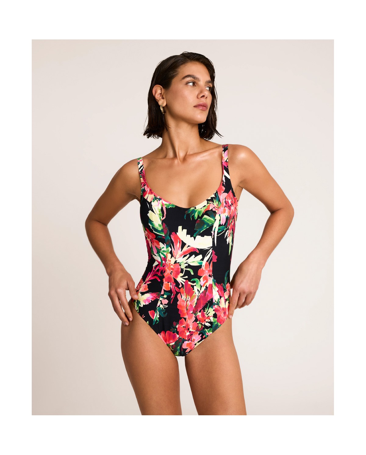 MOULDED SWIMSUIT WITHOUT WIRE