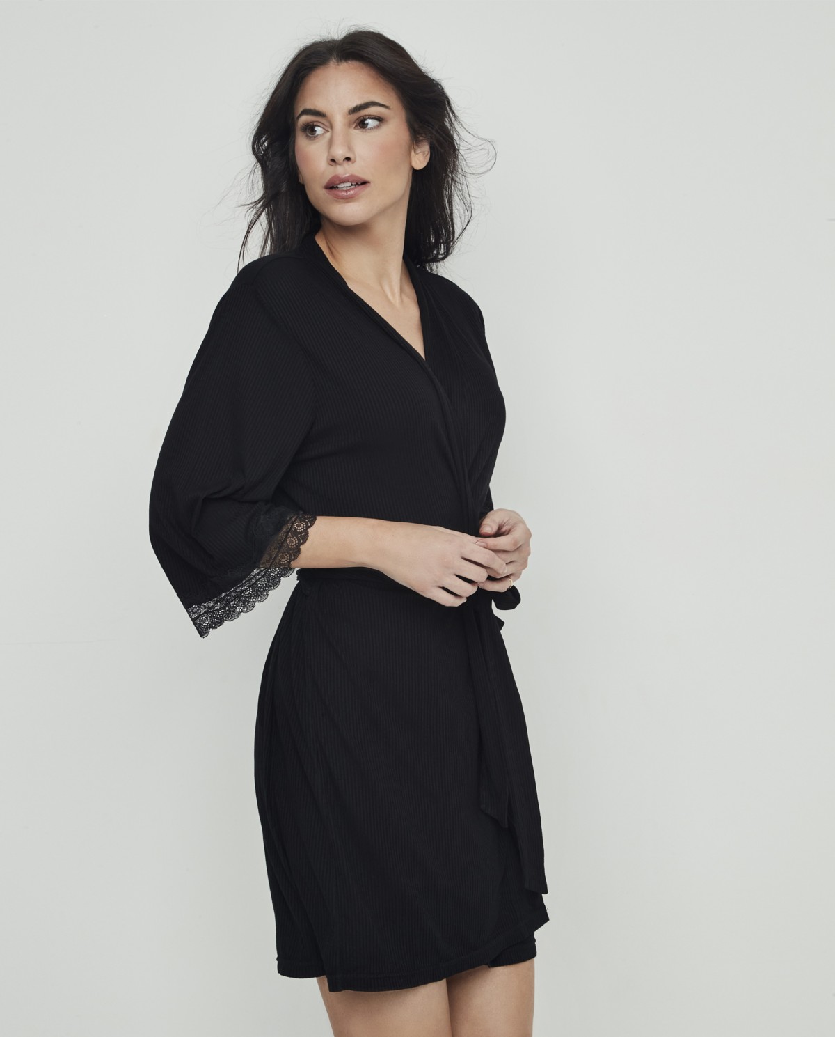 VESTITO CORTO A COSTINE