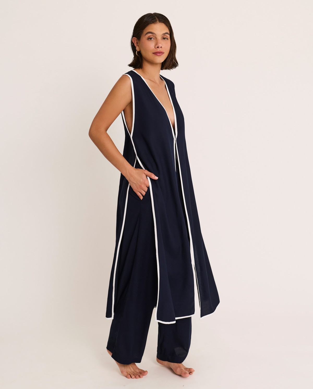 CONJUNTO CHAQUETA Y PANTALÓN