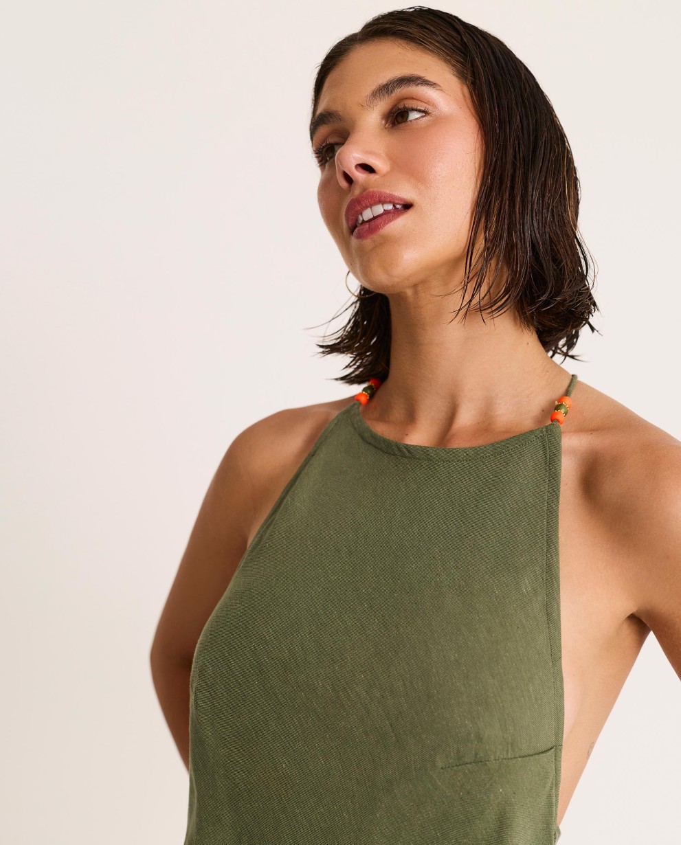ABITO CON SCOLLO HALTER
