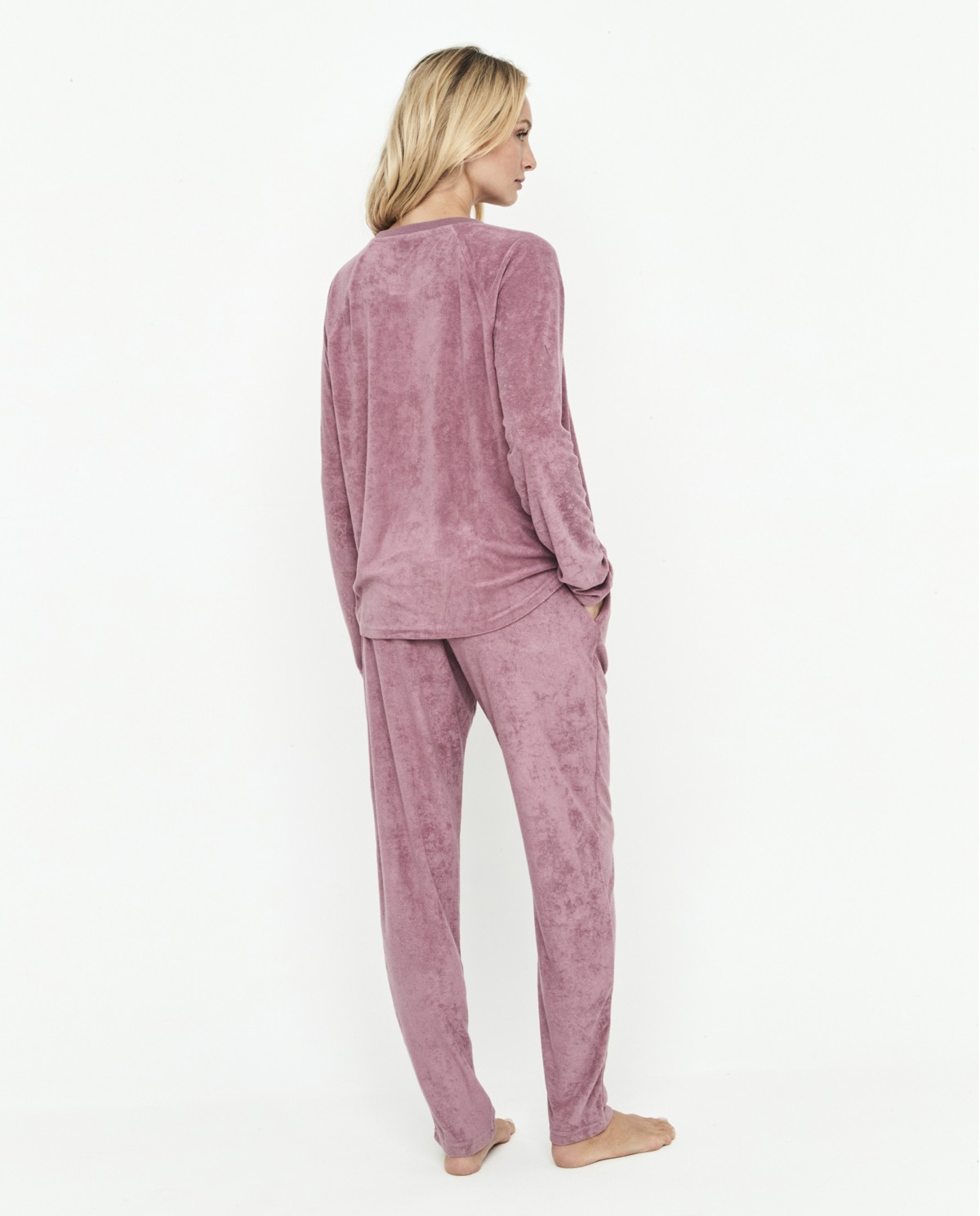 TWO-PIECE PYJAMA SET