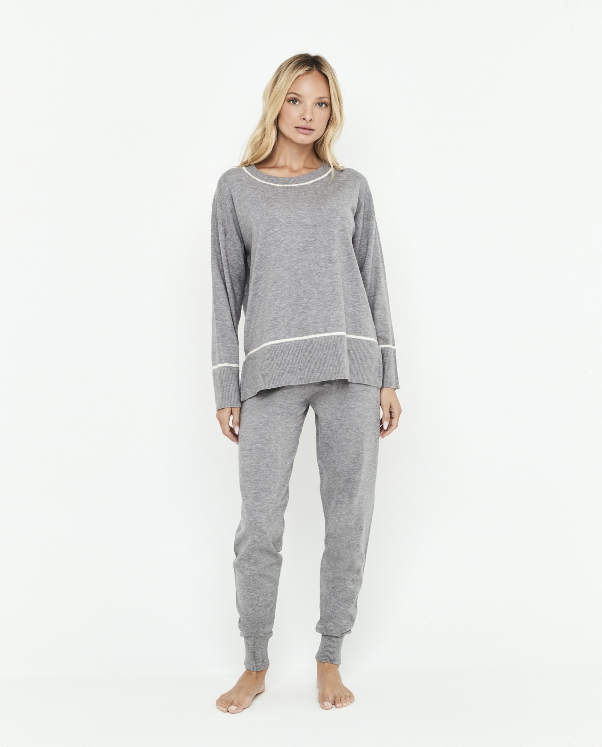 ROUND NECK KNIT SET