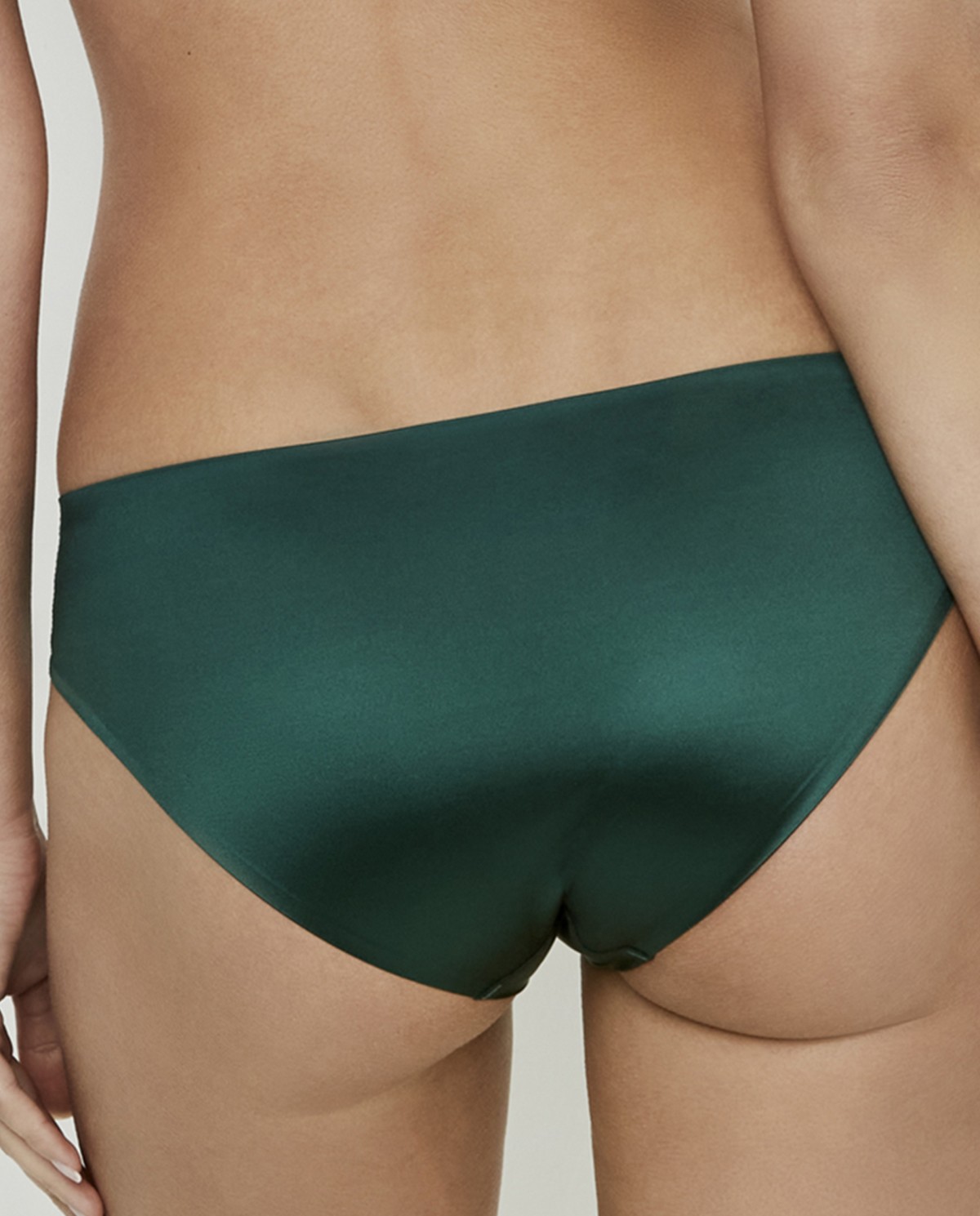 CUECA DE BIQUÍNI CLÁSSICA by Pilar Rubio