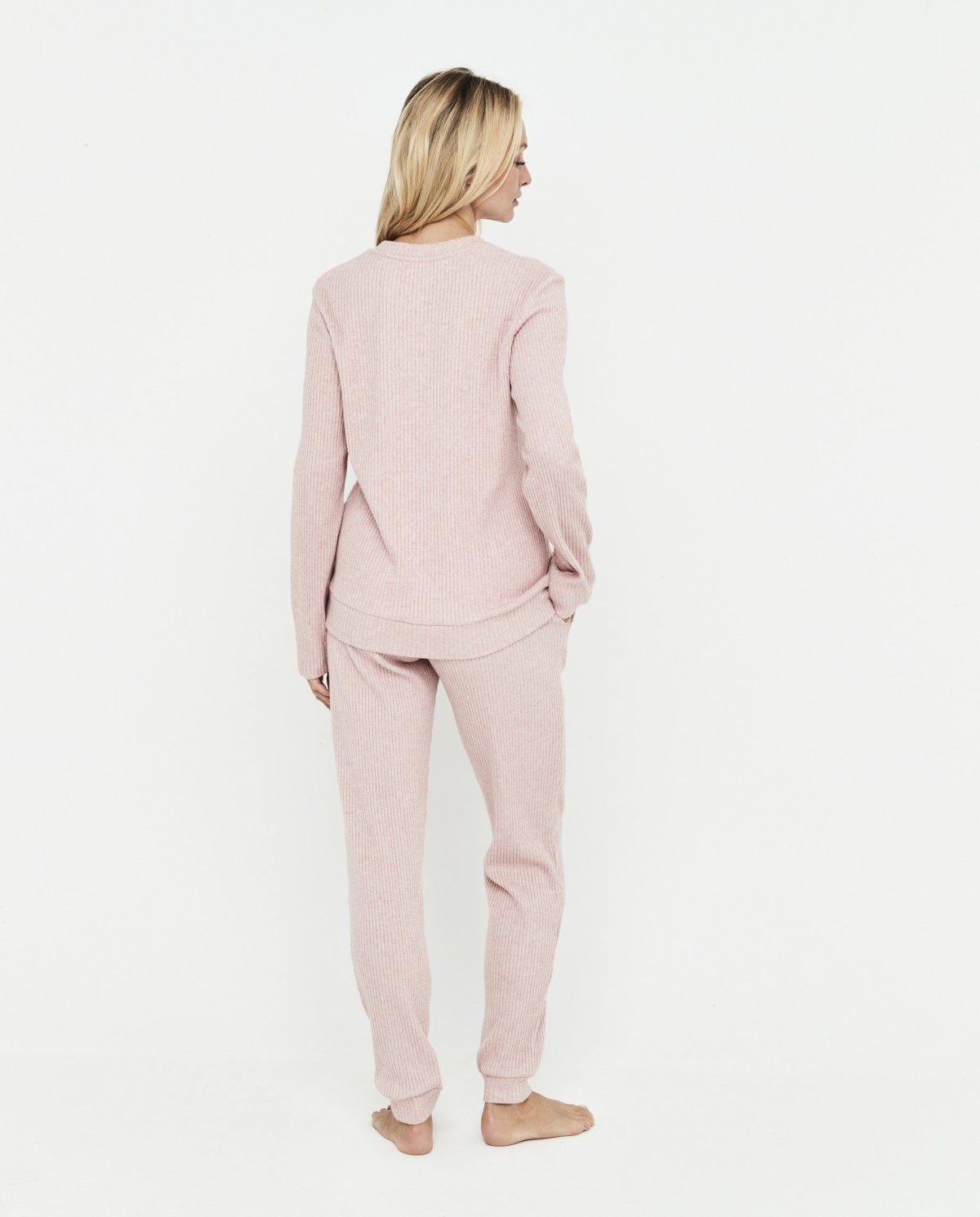 TWO-PIECE PYJAMA SET
