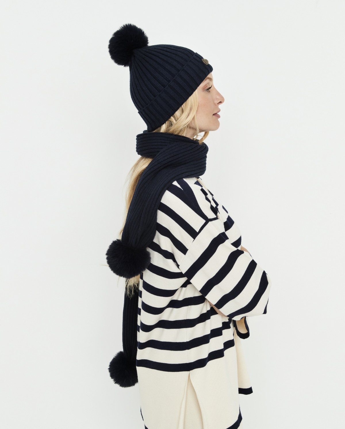 SET CAPPELLO E SCIARPA CON PON PON