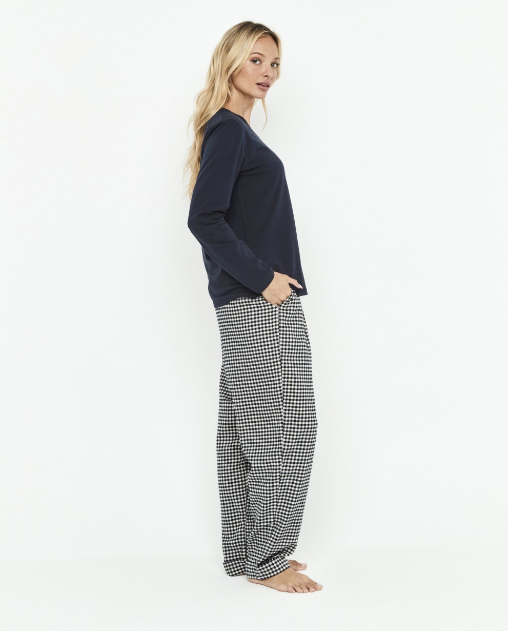 TWO-PIECE PYJAMA SET WITH T-SHIRT