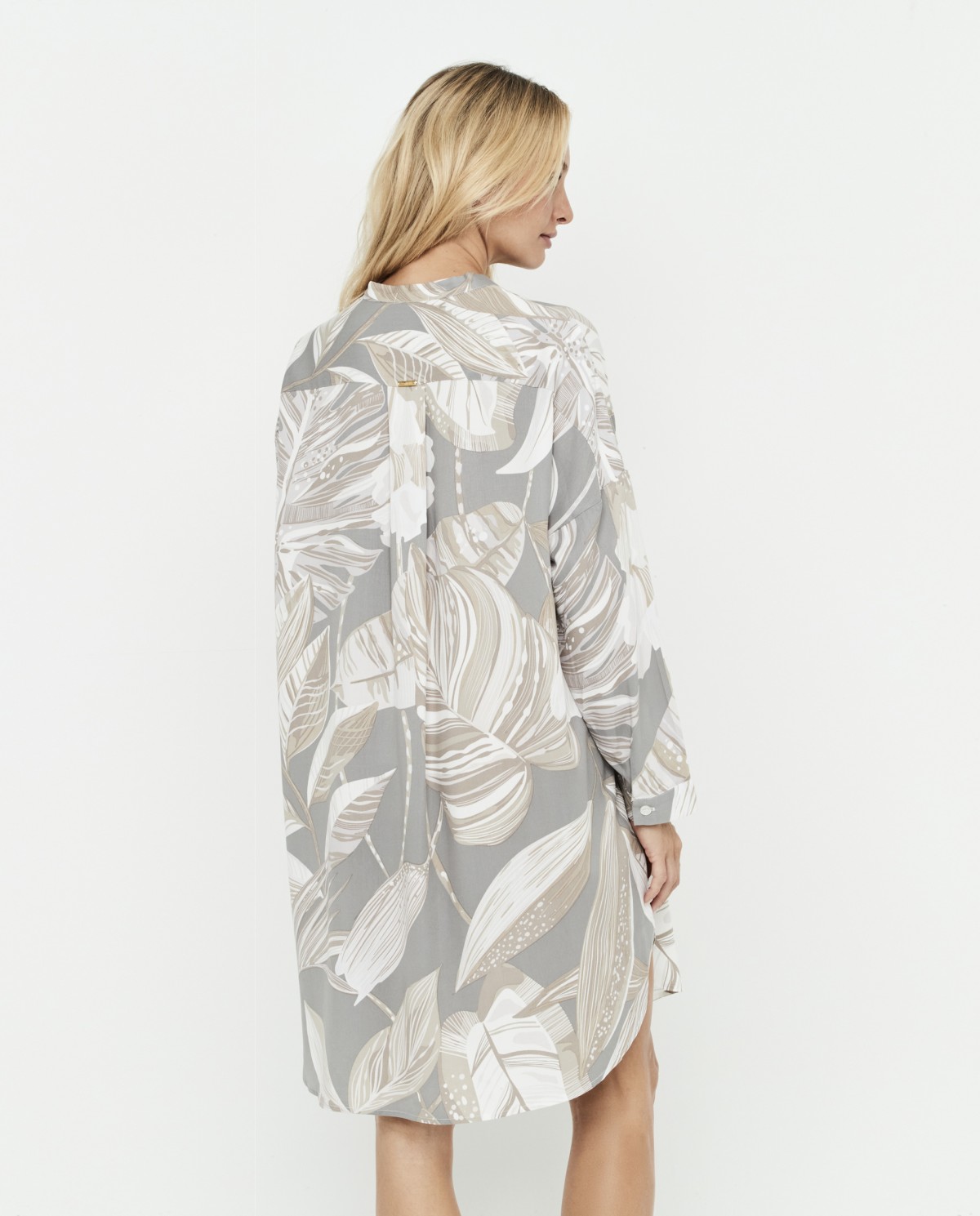 CAMISÓN CUELLO MAO CON BOTONES